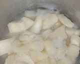 Foto langkah ke 1 dari resep Stik Singkong Keju.