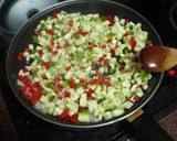 Foto del paso 5 de la receta: Tortilla de papas y pisto