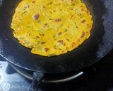 કોથમીર અને દૂધી ના થેપલા(Kothmir Dudhi Thepla In Gujarati) રેસીપી સ્ટેપ3ફોટો