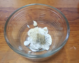Foto del paso 1 de la receta: Ensalada de huevo sobre lechuga