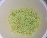 Foto langkah ke 3 dari resep Sosis Gulung Mie.