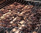 Hình bước làm 4 của món Khô Gan Bò Đen