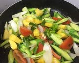 Hình bước làm 3 của món Mực xào chua ngọt