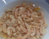 Foto langkah ke 1 dari resep Sambal udang kering bawang kucai.