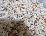 Foto del paso 2 de la receta: Pochoclos con caramelo