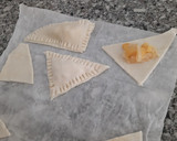 Foto del paso 4 de la receta: Hojaldre relleno de manzana 🍎 cocida