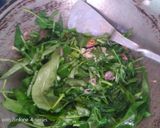 Foto langkah ke 4 dari resep Tumis kangkung touge.