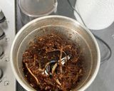 A picture of step 3 of Hyderabadi chicken dum biryani.