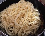 Foto langkah ke 3 dari resep Spaghetti Goreng Oriental.