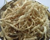 Foto langkah ke 3 dari resep Stik bawang renyah.