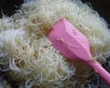 Foto langkah ke 1 dari resep Pastel isi bihun.