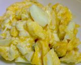 A picture of step 3 of Scrambled Eggs.