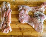 Foto del paso 1 de la receta: Filetes de pollo de contramuslo a la plancha