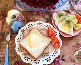 A picture of step 10 of Heart-Shaped Toast Breakfast.