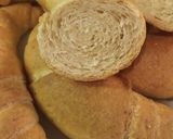 Teljes kiőrlésű pestos kifli recept fázis 12 fotója