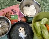 Foto langkah ke 1 dari resep Sup oyong bihun.