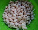 Foto del paso 2 de la receta: Alubias blancas con repollo