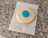 Foto del paso 7 de la receta: Donut con cobertura de chocolate y crocanti