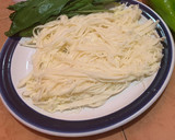 Foto del paso 5 de la receta: Chiles de agua rellenos de quesillo