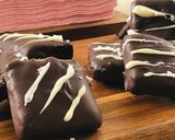 Foto langkah ke 7 dari resep Coklat kelapa (Bounty bar).