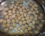 A picture of step 1 of Punjabi Kabuli chana masala.