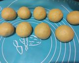Foto langkah ke 5 dari resep Donat Tanpa Ulen.