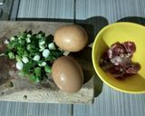 Foto langkah ke 1 dari resep Martabak telur isi daging sapi.