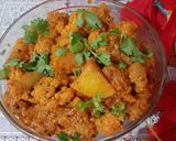 A picture of step 3 of # Mains. Shahi alu gobhi.