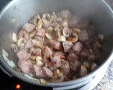 Foto del paso 3 de la receta: Pavo con champiñones