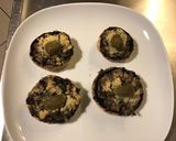 Une image de l'étape 13 de Champignons farcis anchois parmesan et câpres italiennes.