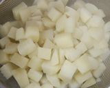 Foto del paso 2 de la receta: 👨‍👩‍👧‍👦 Ensalada de Marce ❤️ Ensalada de papa, huevo y mayonesa 👨‍👩‍👧‍👦