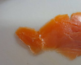 Foto del paso 3 de la receta: Tostas de huevo y salmón