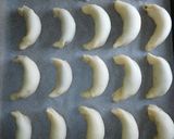 Hókifli "zserbó" töltelékkel recept fázis 5 fotója