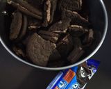 A picture of step 1 of Oreo Mousse Shots.