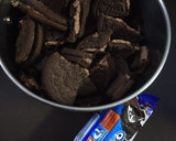 A picture of step 1 of Oreo Mousse Shots.