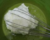 Foto langkah ke 3 dari resep Matcha Roll Cake (Bolu Gulung Matcha).