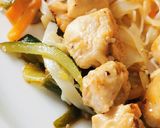 Foto del paso 8 de la receta: Noodles de arroz con brochetas de Pollo y Verduras