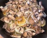A picture of step 2 of Scalloped Pork-Chops.