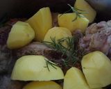 Foto del paso 5 de la receta: Pollo con papas al Romero