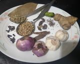 A picture of step 1 of Mutton yakhni pulao.