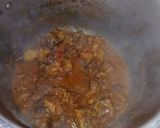 A picture of step 2 of Beef shorba.