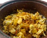 A picture of step 8 of Aloo Gobhi.