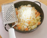 Foto del paso 3 de la receta: Ensaladilla de Buey de mar