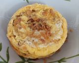 Foto langkah ke 4 dari resep Telur Dadar Bawang Goreng.