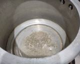 A picture of step 1 of काठियावाड़ी मसाला खिचड़ी (kathiyavadhi khichdi recipe in hindi).