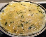 Foto del paso 4 de la receta: Tortilla de patata, cebolla y calabacín