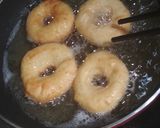 Foto langkah ke 4 dari resep Donat tanpa kentang || No ribet || Renyah.