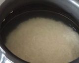 A picture of step 1 of Caramelised rice and vermicelli pudding.