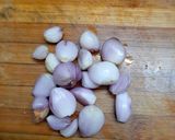 A picture of step 2 of Roasted gram coconut chutney.