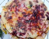 A picture of step 4 of Rava uttapam.